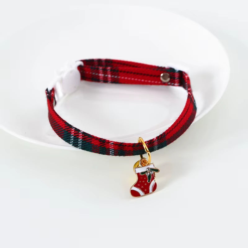 Christmas Holiday Cat Collar Adjustable Neck Strap Puppy Kitten Chihuahua Collars with Pendant Pets Rabbit Necklace Supplies